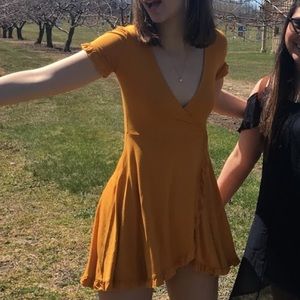 forever 21 mustard yellow flowy dress